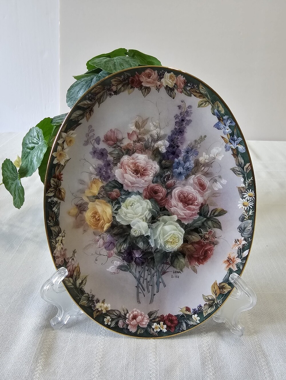 The Bradford Exchange Porcelain Collector's Oval Plate - "Glory"